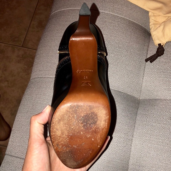 Louis Vuitton Shoes - Picture 7 of 7